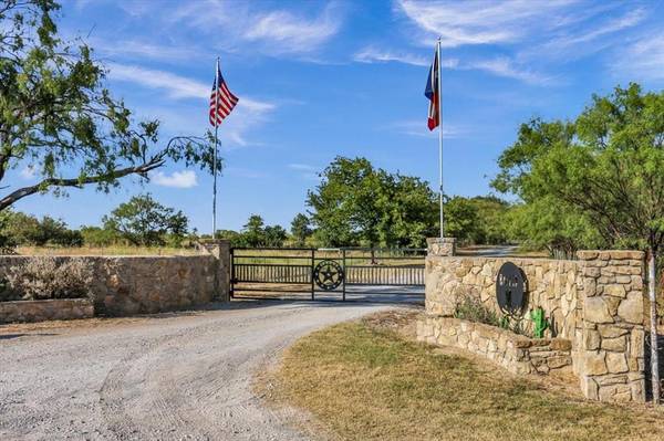 9251 County Road 232, Brownwood, TX 76801