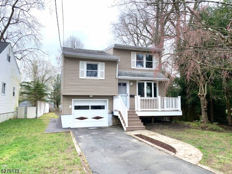 3 Chesapeake Ave, Parsippany-troy Hills Twp., NJ 07034