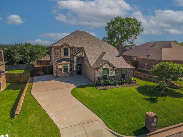 2114 Lorrie Lane,  Weatherford,  TX 76087