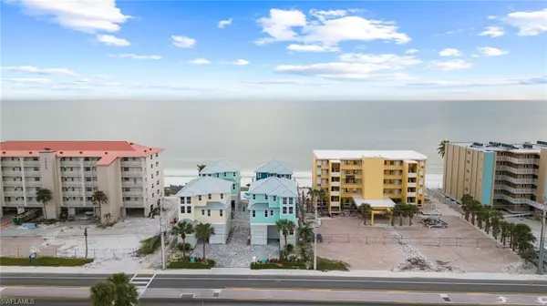 Fort Myers Beach, FL 33931,261 Key West CT