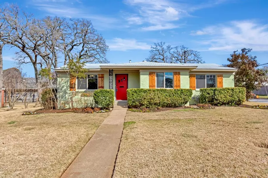 1001 Gaye Lane, Arlington, TX 76012