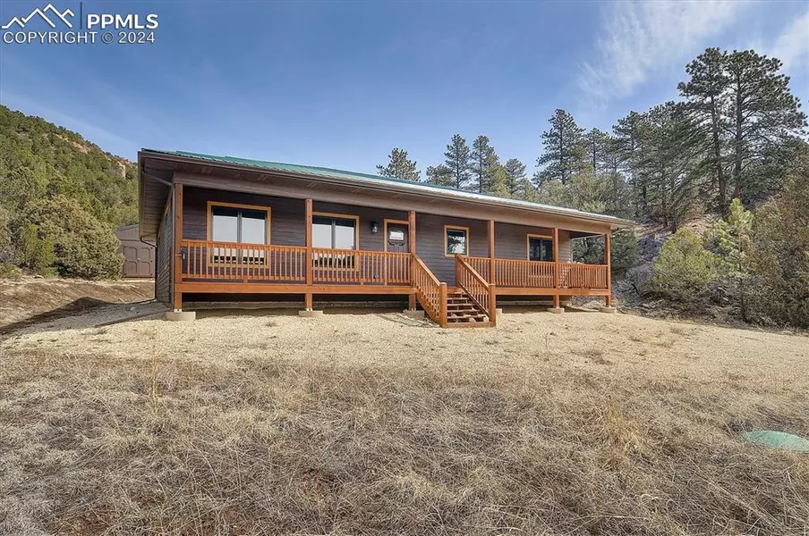 511 Driftwood RD, Westcliffe, CO 81252