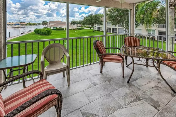 333 Sunrise Cay 8, Naples, FL 34114