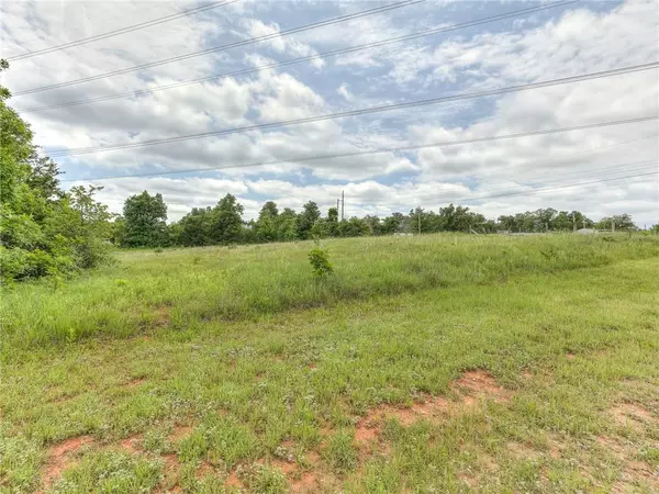 18100 Mayridge Drive, Newalla, OK 74857