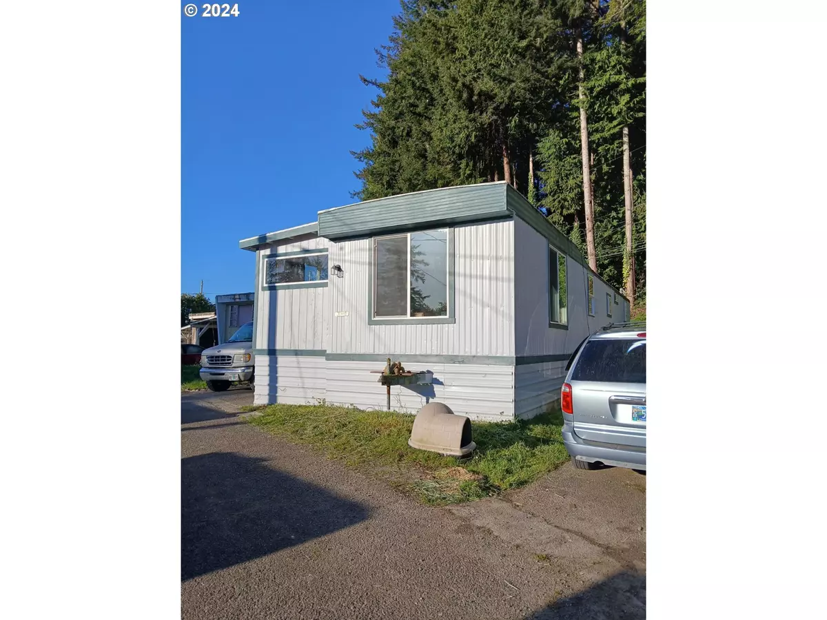 Coos Bay, OR 97420,93685 MCKENNA LN #11