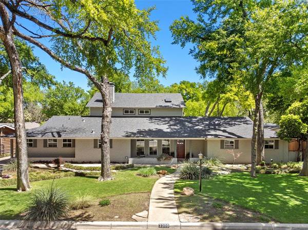 3309 Overton Park Drive E, Fort Worth, TX 76109