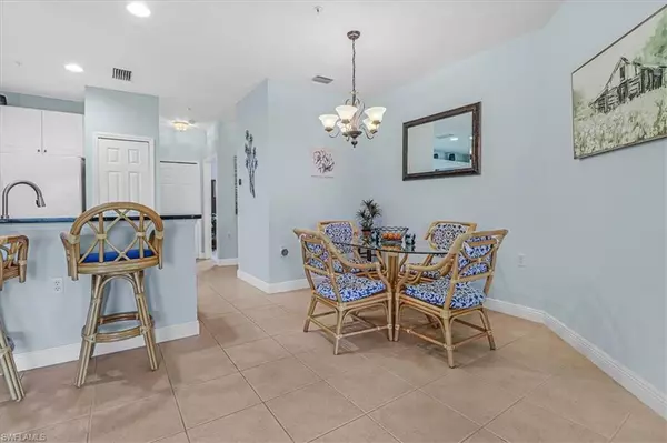 Naples, FL 34110,1405 Sweetwater CV 204