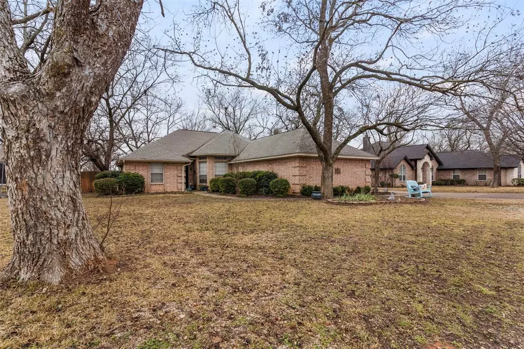 Granbury, TX 76049,9009 N Longwood Drive