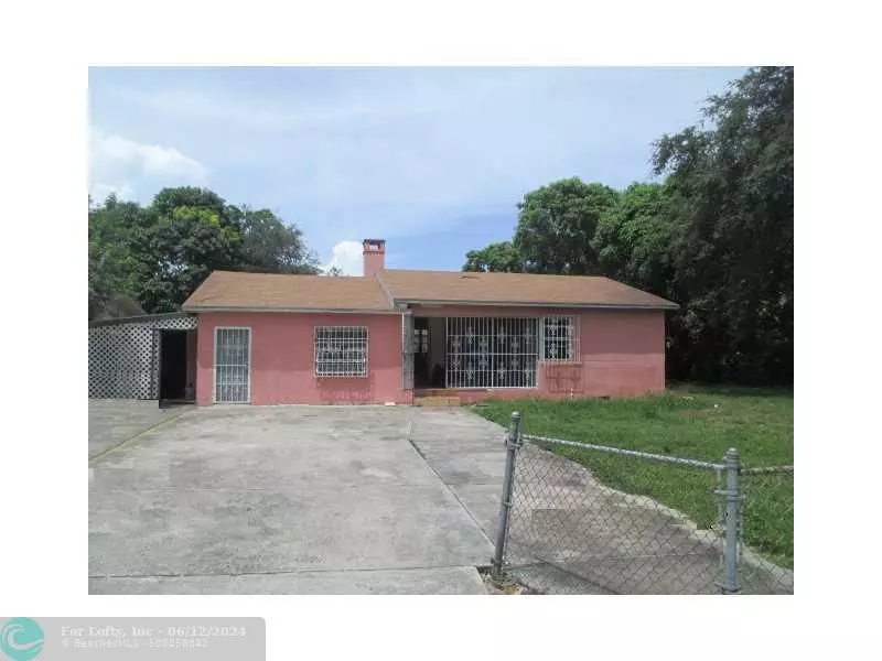 823 NW 99TH ST, Miami, FL 33150