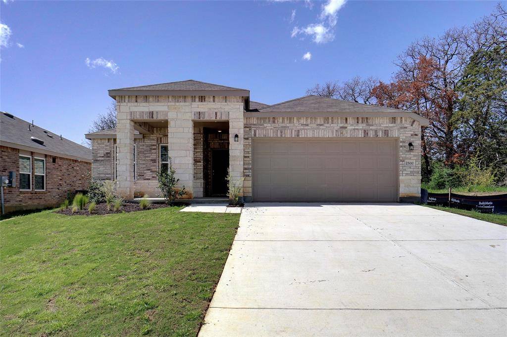 2500 Pecan Park Drive,  Denton,  TX 76208