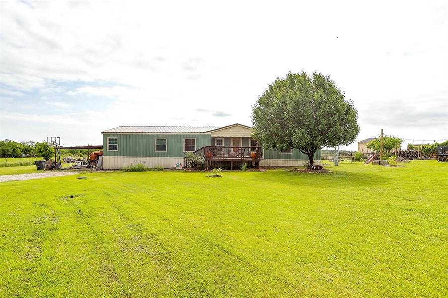 8012 County Road 1230, Godley, TX 76044