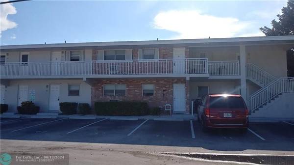 3851 NE 21st Ave #31, Lighthouse Point, FL 33064