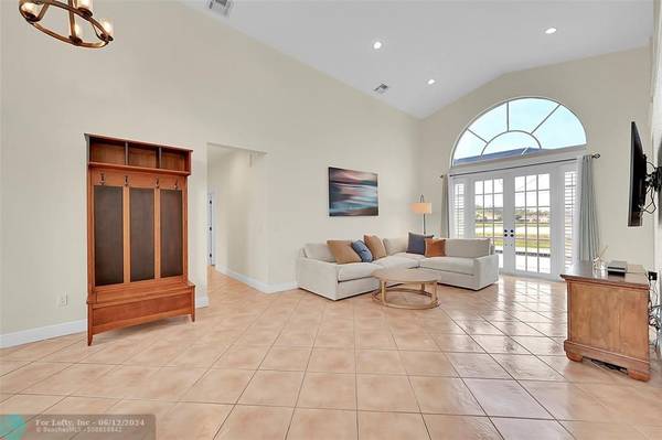 Boca Raton, FL 33496,9515 Lake Serena Dr