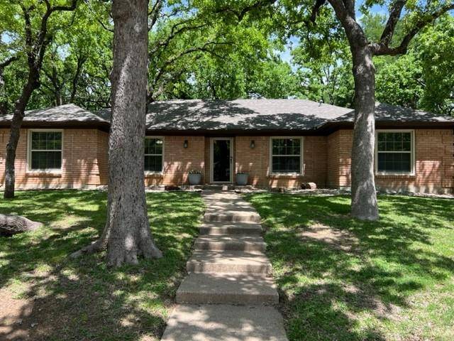 608 Circleview Drive S, Hurst, TX 76054