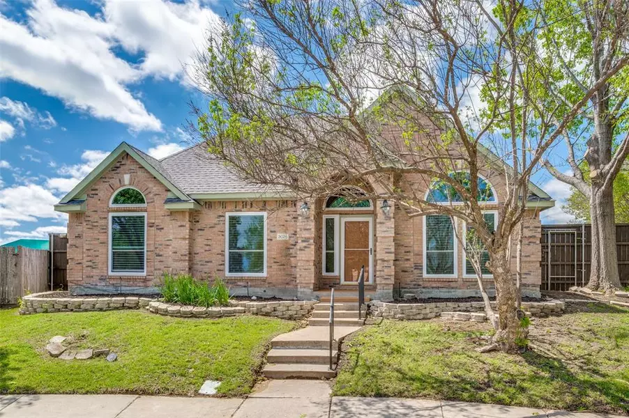 3025 Trailwood Drive, Mckinney, TX 75070