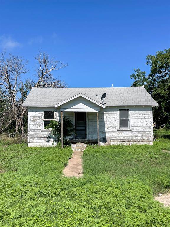 1307 N Grant, Brady, TX 76825