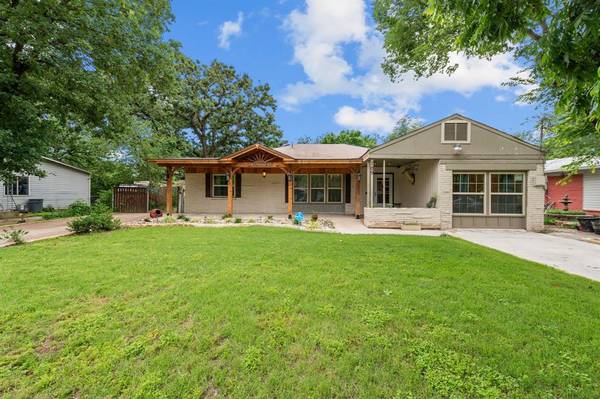 709 Collins Drive,  Irving,  TX 75060