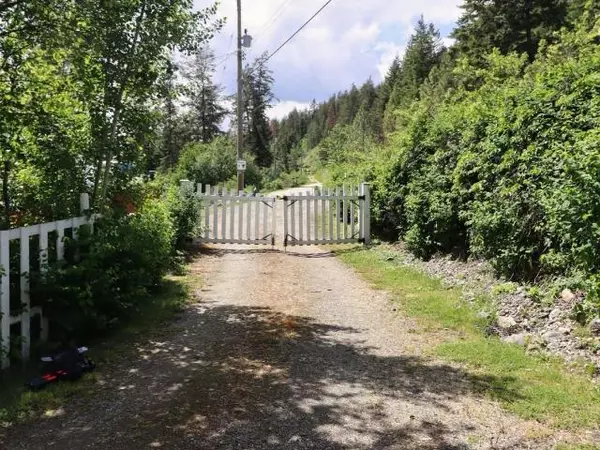 Chase, BC V0E 1M2,1065 LITTLE SHUSWAP LAKE ROAD