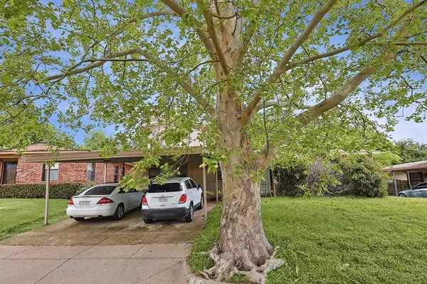 2353 Cass Street, Fort Worth, TX 76112