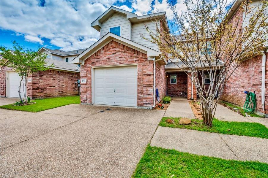 2326 Kingsway Drive, Arlington, TX 76012