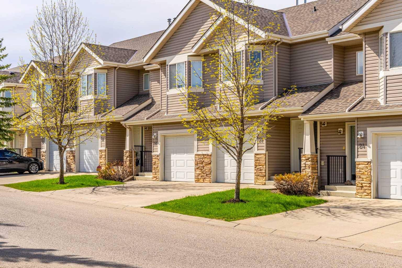 Calgary, AB T3G 5S5,22 Royal Oak GDNS NW