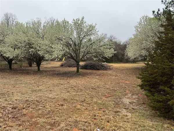 9201 Hazy Brook Circle, Newalla, OK 74857