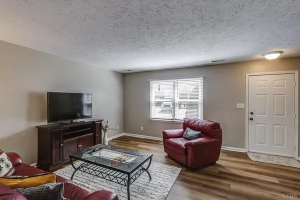 Lynchburg, VA 24502,542 Leesville RD