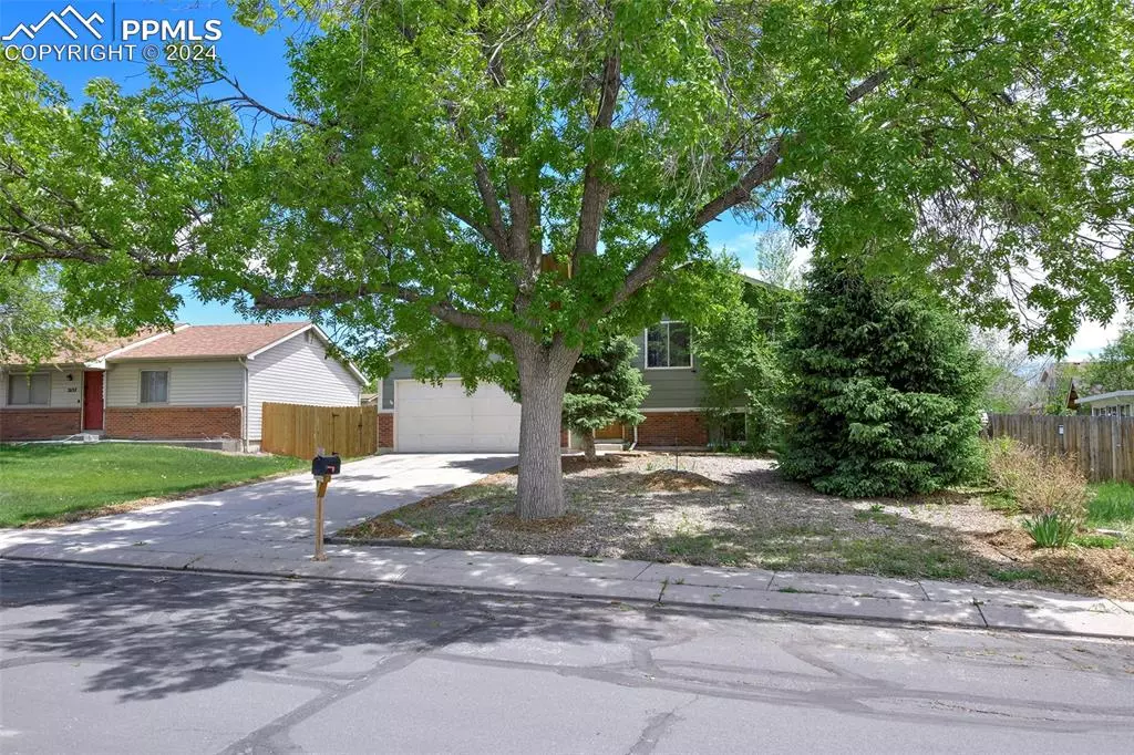 Colorado Springs, CO 80916,2171 Addison ST