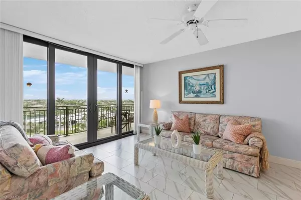 Marco Island, FL 34145,180 Seaview CT 712