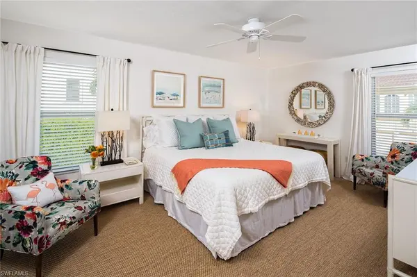 282 4th ST S 204, Naples, FL 34102