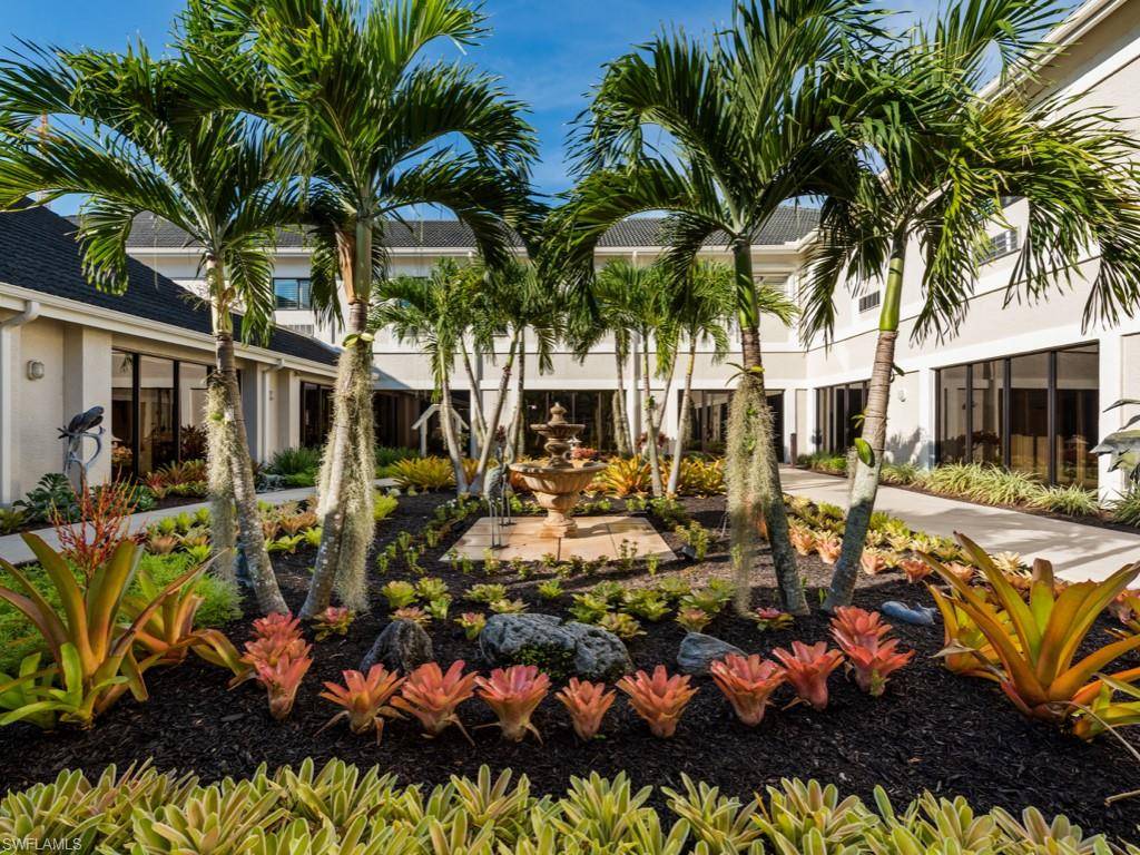 Naples, FL 34110,900 Arbor Lake DR 9-207