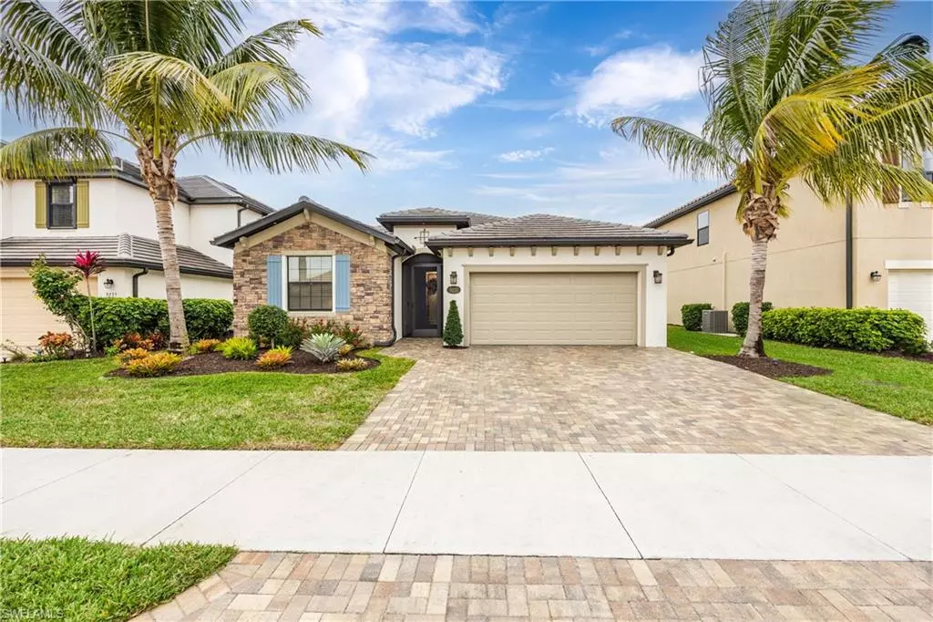 Naples, FL 34120,9231 Shadow Oak LN