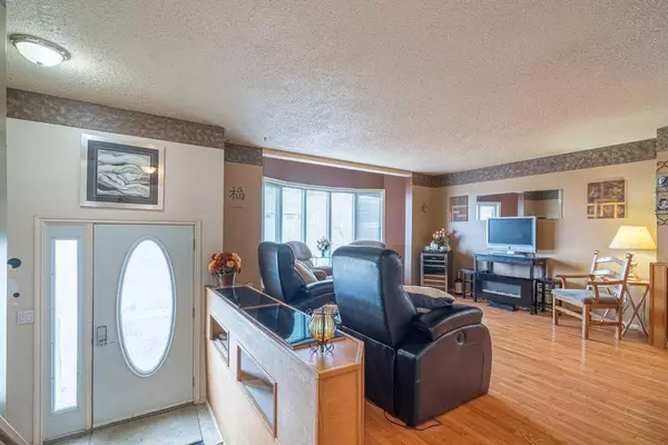 Lloydminster, SK S9V 1Y9,1201 49 AVE