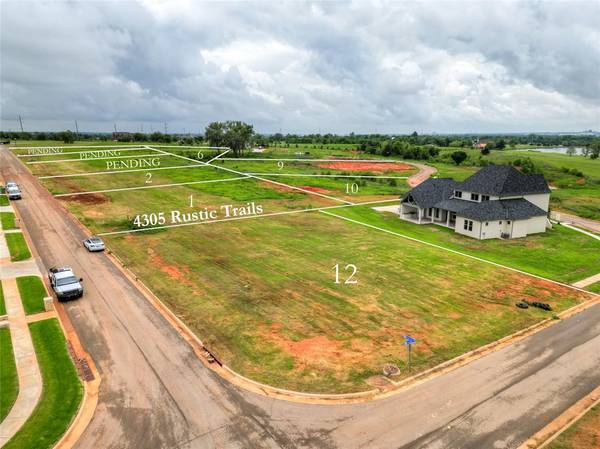 4305 Rustic Trails, Moore, OK 73160