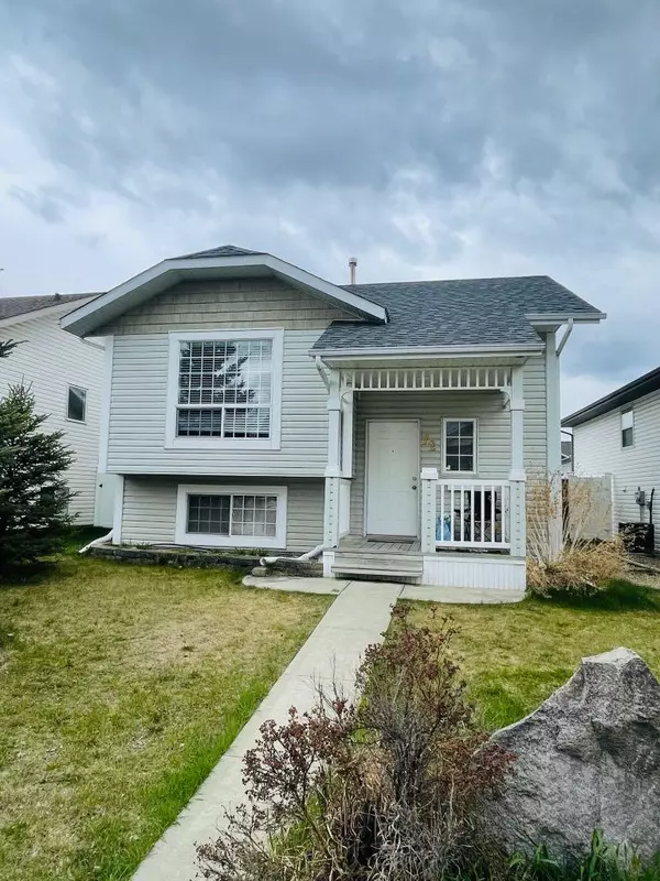 Red Deer, AB T4R 2R3,72 Lister CRES