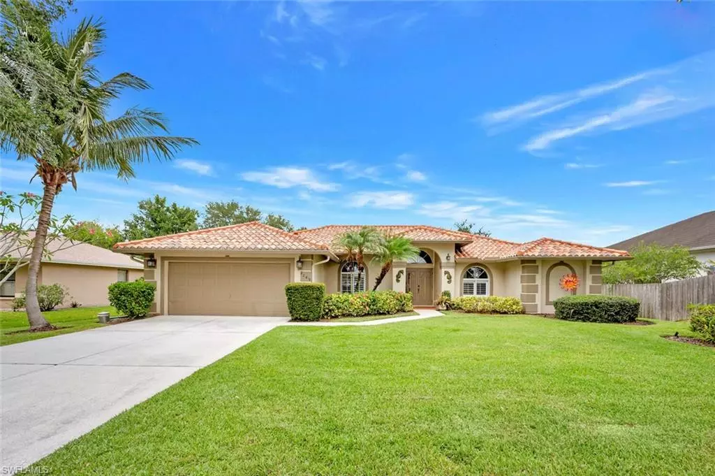 Naples, FL 34104,2249 River Reach DR