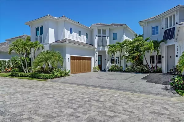 Naples, FL 34108,9261 Mercato WAY