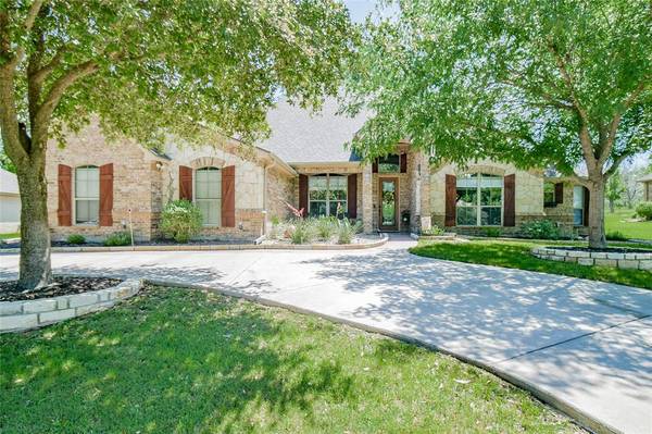 7103 Westover Drive, Granbury, TX 76049