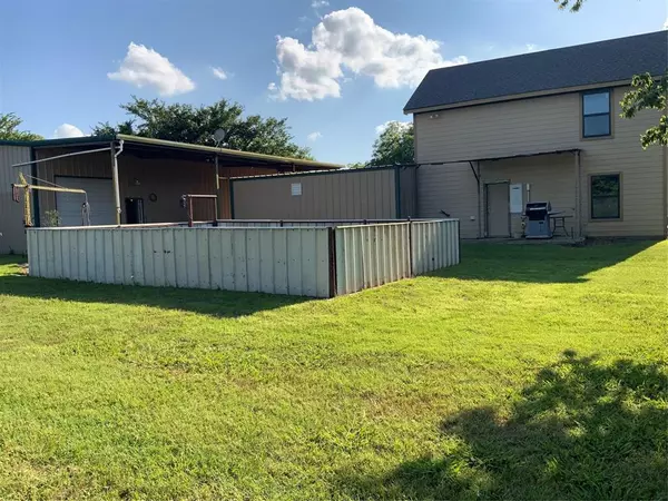 Jacksboro, TX 76458,421 Fm 4