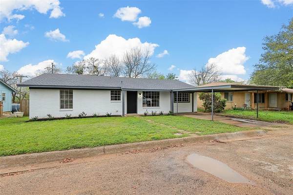 222 W Val Verde Circle, Keene, TX 76059