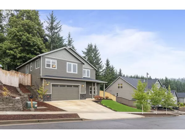 Silverton, OR 97381,820 HAWK DR