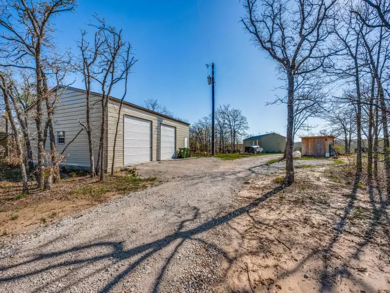 1081 County Road 3555, Paradise, TX 76073