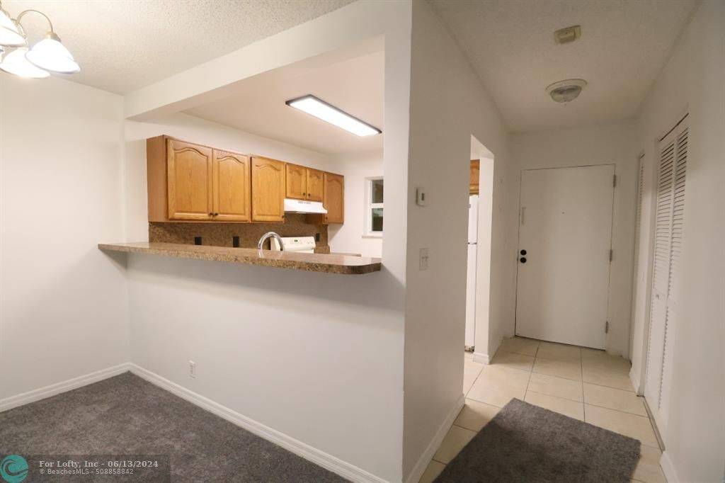 Coral Springs, FL 33065,10270 NW 35th St  #25