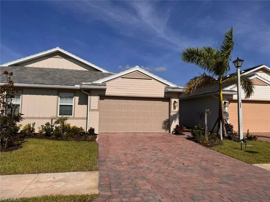 Naples, FL 34114,1065 TRANQUIL BROOK DR