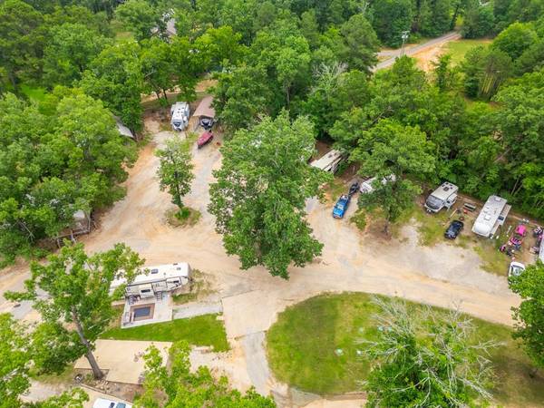 7415 N State Line Road, Karnack, TX 75661