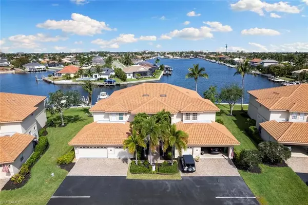 Marco Island, FL 34145,218 Waterway CT 4-101