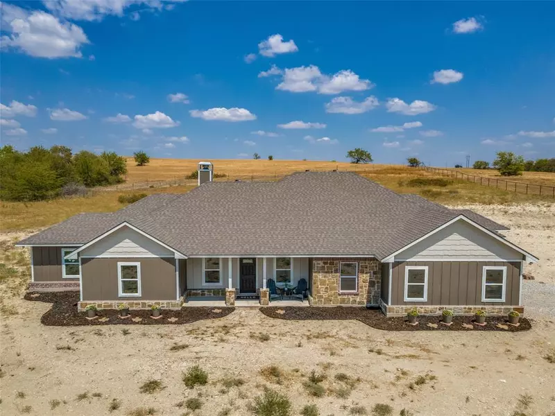 1089 Justin Drive, Springtown, TX 76082