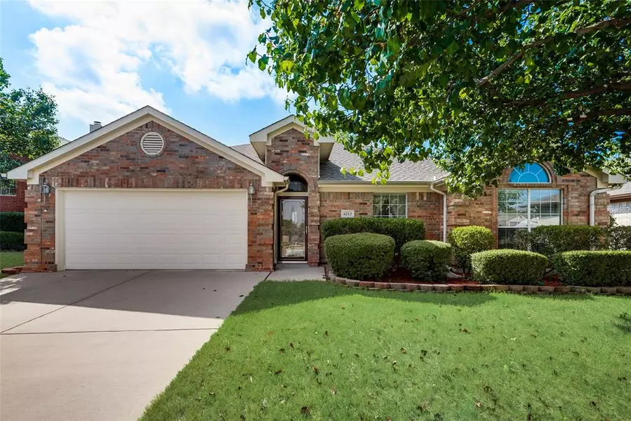 6213 Holliwell Lane, Fort Worth, TX 76179