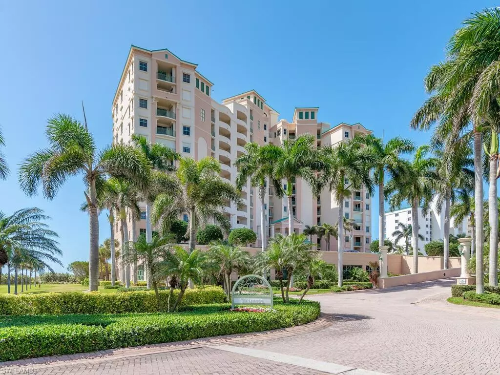 Marco Island, FL 34145,930 Cape Marco DR 906