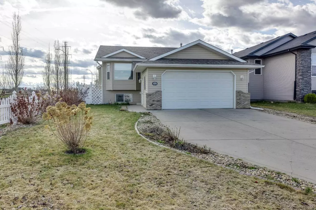 Red Deer, AB T4R 3P4,195 Lyons Close